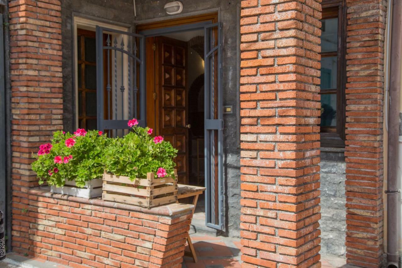 La Casa Di Iside A Mare Appartement Catánia Buitenkant foto